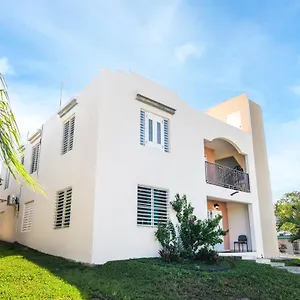 Colinas Del Atlantico Vacational House 2nd Floor Apartment Isabela
